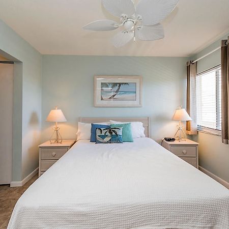 Marco Beach Vacation Suites Caxambas エクステリア 写真