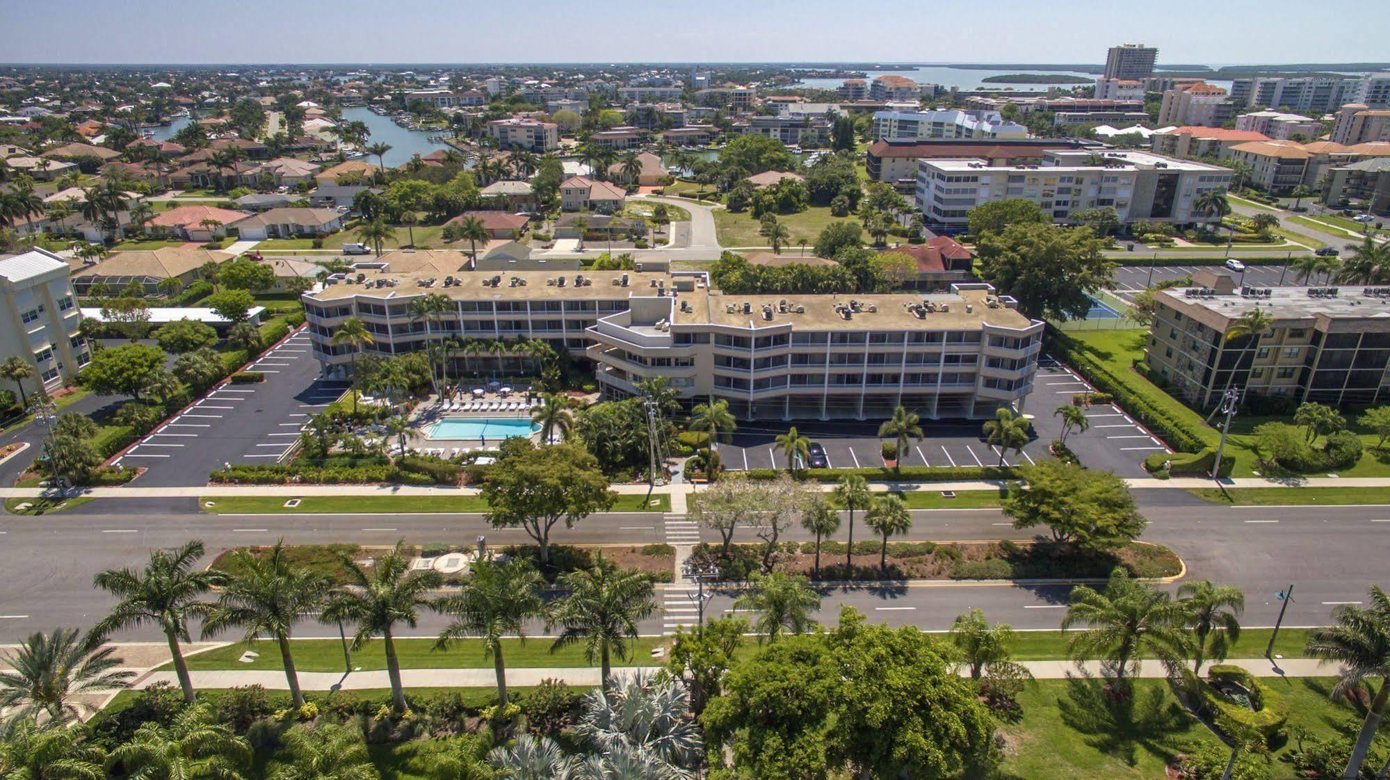 Marco Beach Vacation Suites Caxambas エクステリア 写真